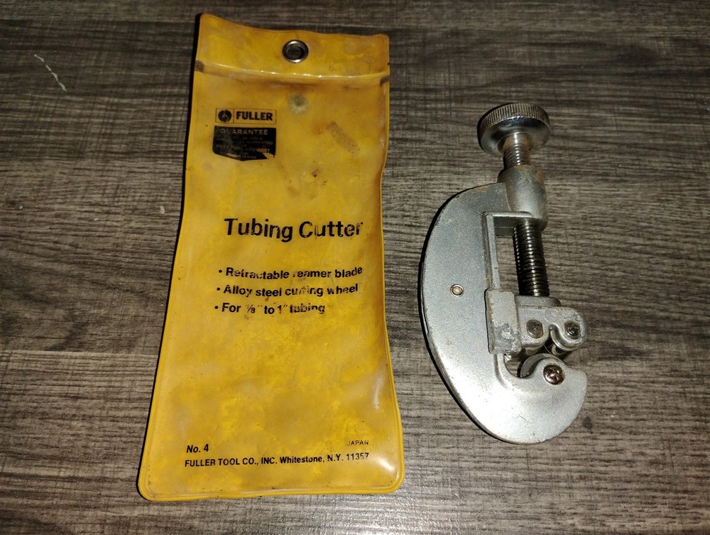 Fuller Tools No. 4 Tubing Cutter for Cutting 1/8&Prime; to 1&Prime; OD Tube wth Reamer Blade