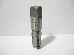 1/4-18 NPT CARBON PIPE TAP 841377 JAPAN
