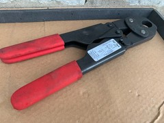 Warrior? Tight As Soft-Touch Heavy Duty 1/2&rdquo; PEX Crimp Tool 3410 12&Prime; Long USA