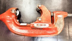 RIDGID 32840 Model 4-S Heavy-Duty Pipe Cutter, 2-inch to 4-inch Steel Pipe USA