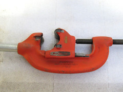Ridgid 3-S Heavy Duty Pipe Cutter 1&Prime; To 3&Prime; &ndash; used