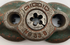 Ridgid 33-B 3 Way Manual Bolt Die Pipe Threader 1/2-13, 5/8-11, 3/8-16 dies