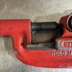Reed No. 2-4 USA Iron Steel Pipe Cutter, Cuts 1/2-2&Prime; Reed MFG Co. USA