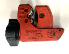 Milwaukee Tool 48-22-4251 1&Prime; Mini Copper Tubing Cutter