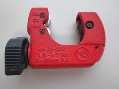 Milwaukee Tool 48-22-4251 1&Prime; Mini Copper Tubing Cutter