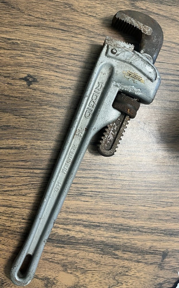 Ridgid 14 Aluminum Pipe Wrench 814 Ridge Tool Company Lifetime Warranty Plumbing