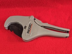 Ridgid RC-2375 1/8&Prime; &ndash; 2 3/8&Prime; Ratcheting Plastic Pipe and Tubing Cutter