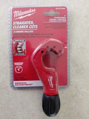 Milwaukee 48-22-4252 1-1/2 in. Constant Swing Copper Tubing Cutter