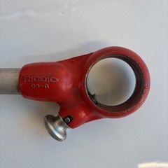 ridgid 00-R 2 Ratchets Pipe Threader With One Die 3/4&rdquo; 2 Original 18&rdquo; Handles