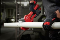 Milwaukee Tool 48-22-4215 2-3/8&Prime; Ratcheting Pipe Cutter