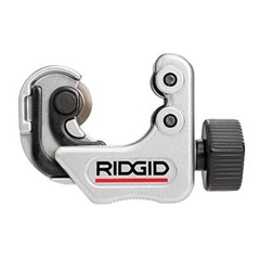 RIDGID Close Quarters AUTOFEED Tubing Cutter 1 4 to 1 1 8 Inch Capacity