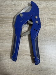 Kobalt 131775 Ratcheting PVC Pipe Cutter