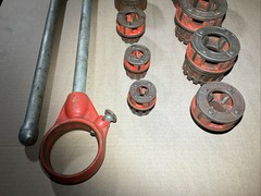 Ridgid 12R manual pipe threader Set 1/4-2&Prime; NPT & 00R with Ratchets 10 pieces ￼