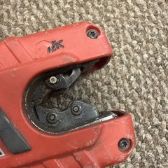 Milwaukee M12 Cordless Copper Tubing Pipe Cutter 3/8&Prime;-1&Prime; Tool Only 2471-20