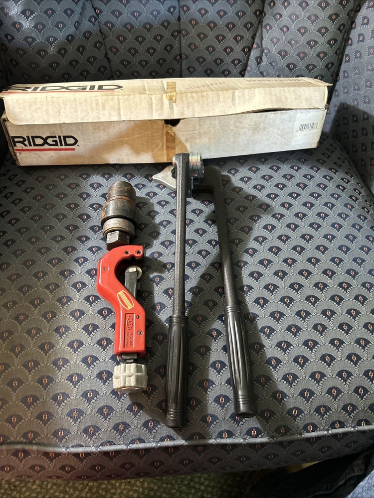 Ridgid Model #406 Cat # 36097 3/8&rdquo; Conduit Bender + Reed Pipe Cutter + Greenlee