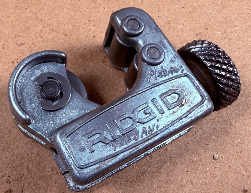 Vintage RIDGID Close Quarters Tubing Cutter Model 103 1/8-5/8 in MPN 32975