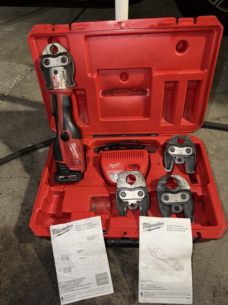 Milwaukee FORCE LOGIC Press Tool 2473-20 w 4 Jaws W Case and Accessories