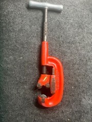 Rigid 2A/202 Heavy Duty No. 1-2 Pipe Cutter Tool 1/8 in To 2 in