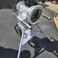 RIDGID Model 300 PIPE THREADING MACHINE With Model 1206 Tri Stand
