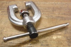 LIGHT USE &bull; OEM 27015 Double Flaring Tool SAE For Single & Double Flare *217