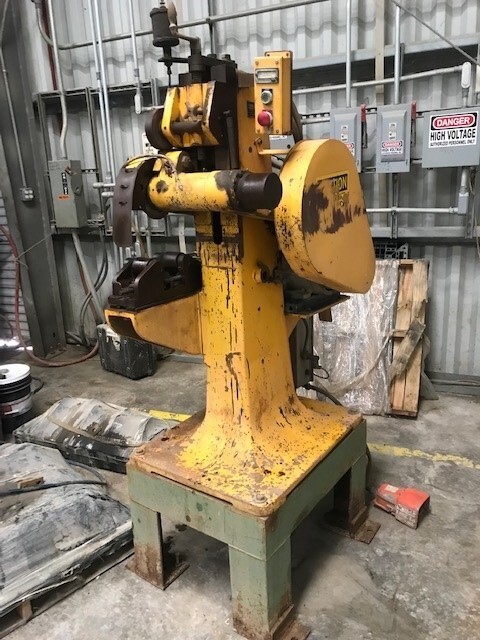 CONTINENTAL 6A 7-1/2&Prime; PIPE CUT-OFF MACHINE