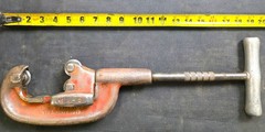 RIDGID 32820 1-A Heavy-Duty 3-Cutter Wheel Steel Pipe Cutter 1/8&Prime; &ndash; 2&Prime; USA