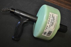 HAND CRANK OPERATED POWERED PLUMBING DRAIN CLEANER SNAKE CABLE TOOL