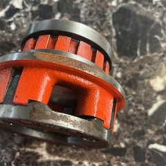 RIDGID 1-1/2&Prime; NPT 12-R Hand Threader Die Head