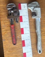 Globemaster Vintage Red 8&Prime;Pipe Wrench & cast iron 8 or10&rdquo; ? Made in Spain