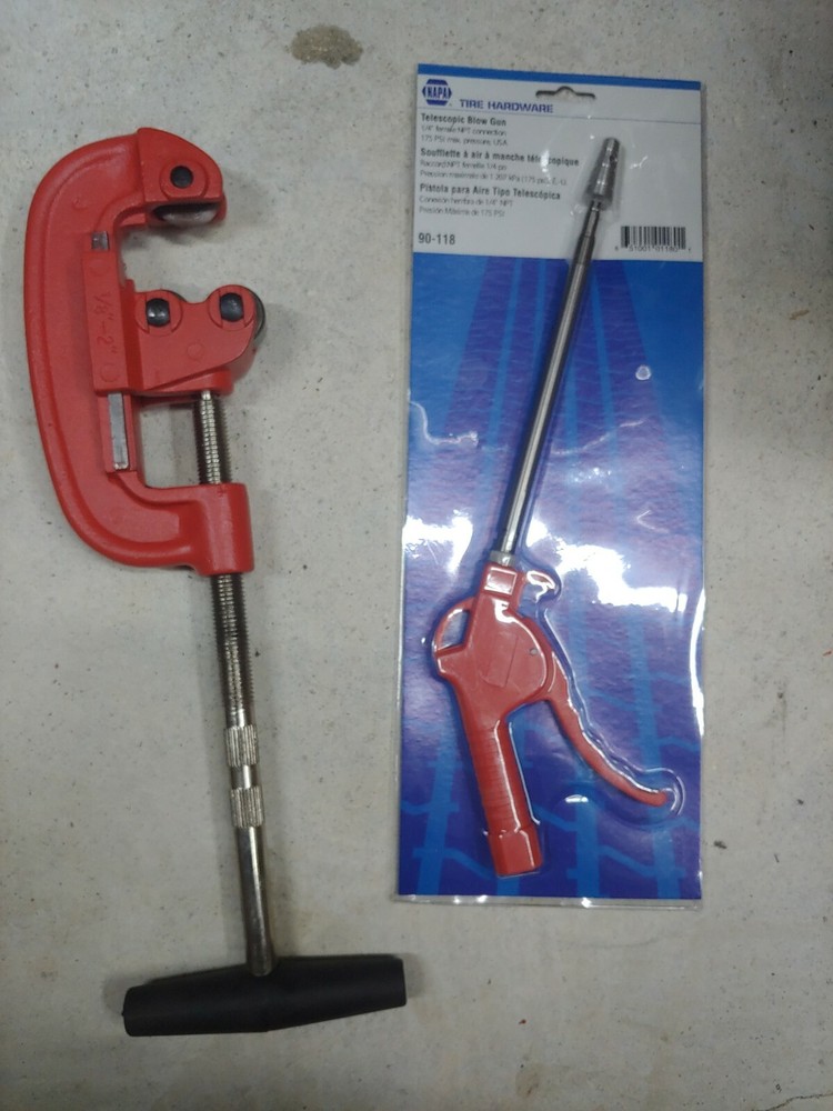 New Berkley Pipe-Cutter (1/8&Prime;-2&Prime;) and Napa Tele Blow Gun