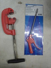 New Berkley Pipe-Cutter (1/8&Prime;-2&Prime;) and Napa Tele Blow Gun