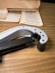 RIDGID 152 Tubing Pipe Cutter 1/4&rdquo;&ndash;2-5/8&rdquo; Cat No. 31642 w/ Box & Manuals USA