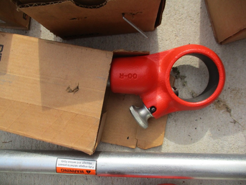 Ridgid 38540 OO-R Manual Pipe Threader Ratchet and Handle Assembly