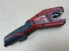 Milwaukee 2471-20 M12 Cordless Copper Tubing Cutter FOR PARTS OR REPAIR