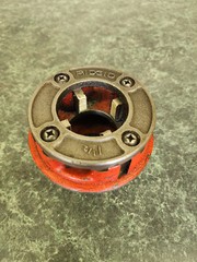 LOT OF 2 Ridgid 1 1/2&Prime; Pipe Threader Die Heads (12-R)