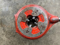 RIDGID [N&deg; 65-R] (1&Prime; TO 2&Prime;) pipe threader with handle made-in-USA