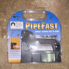 Watts PipeFast PF-1 Pipe Stapler Tool w/ PF2 Staples 1/2 in & 3/4 in