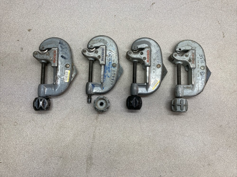 RIDGID No. 20 &ndash; 5/8 inch to 2-1/8 inches Pipe Cutters. LOT OF 4. PARTS/REPAIR