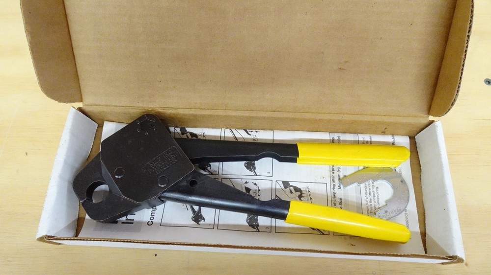 Viega PureFlow Crimp 41723 Compact Angled PEX Crimping Tool 1/2 in