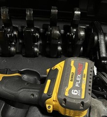 DEWALT DCE200M2K 20V Cordless Plumbing Pipe Press Tool w/ Crimping Heads/60V BAT