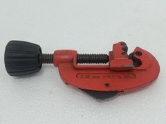 SUPER-EGO PRO 725 PIPE CUTTER 3&ndash;30 MM 1/8&ndash;1 1/8 OD MADE IN SPAIN USED FAST SHIP