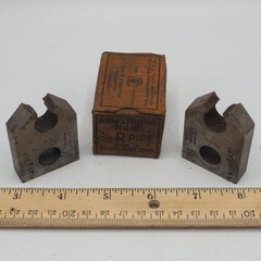 Armstrong Bros. Adjustable Dies for Pipe No.2 Size 3/8&Prime;