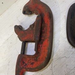 Ridgid No. 4S Heavy Duty Pipe Cutter 2&Prime; &ndash; 4&Prime; & 2A / 202 1/8&Prime; &ndash; 2&Prime; Heavy Duty