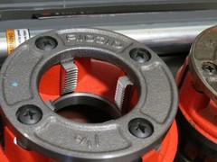 RIDGID 36475 RATCHET THREADER SET 1/2&Prime; TO 2&Prime; ONE DIE USED
