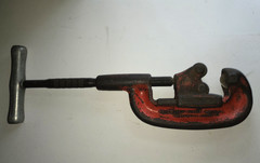 RIDGID Model 2-A Adjustable Heavy-Duty Pipe Cutter 1/8 in. to 2 in. Capacity