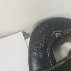 NYE No.2 UNIVERSAL THREE WHEEL PIPE CUTTER