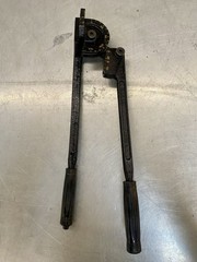 Parker 1/2&Prime; Hand Tube Bender 0-180 Degree Bends 1-1/2&Prime; Radius. Like Swagelok