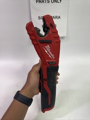 Milwaukee 2471-20 M12 Cordless Copper Tubing Cutter &ndash; Red H71