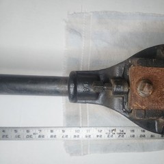 Vintage REED No. 3-A 1 1/4R Manual Pipe Threader Head w/ 2 Handles. Approx 54&Prime;