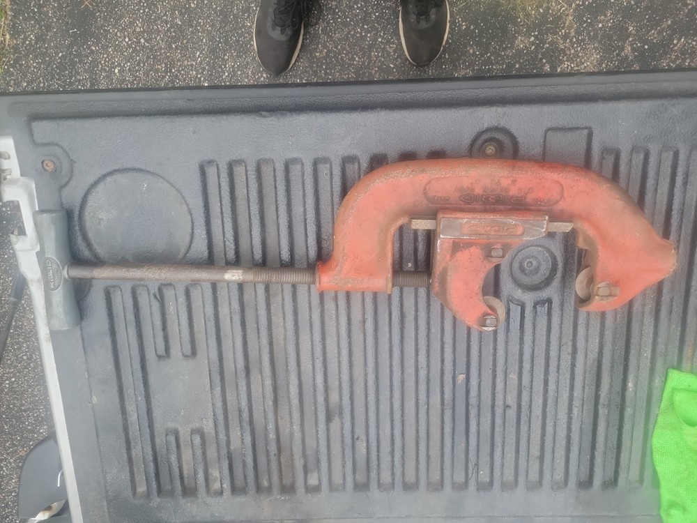 RIDGID NO 4-S Pipe Cutter 2&Prime;-4&Prime; Capacity Heavy Duty USA 4-S